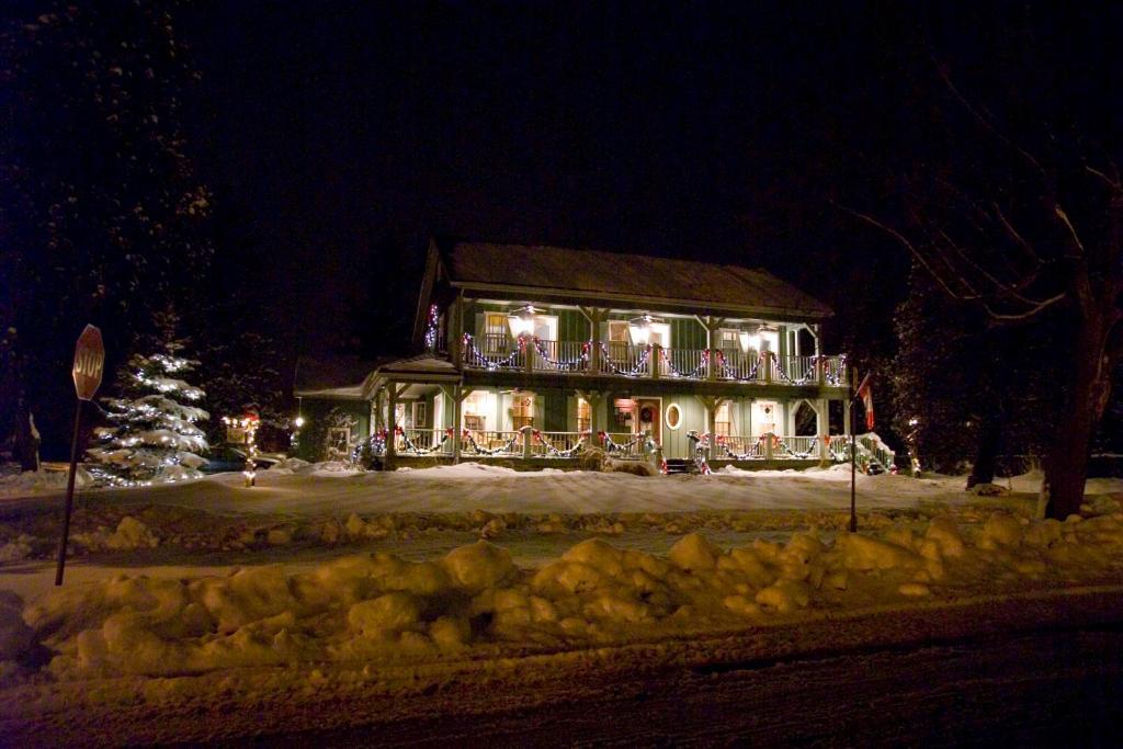 Weatherpine Inn Ниагара-он-те-Лейк Экстерьер фото